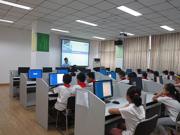 beat365中文官方网站开展“教育关爱儿童”社会实践活动