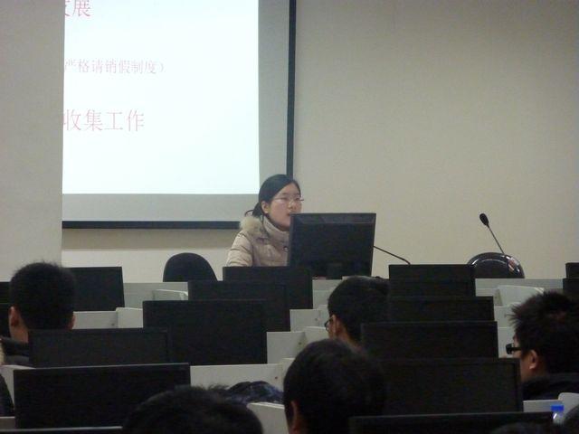 beat365中文官方网站顺利召开2009、2010级新学期开学年级会议